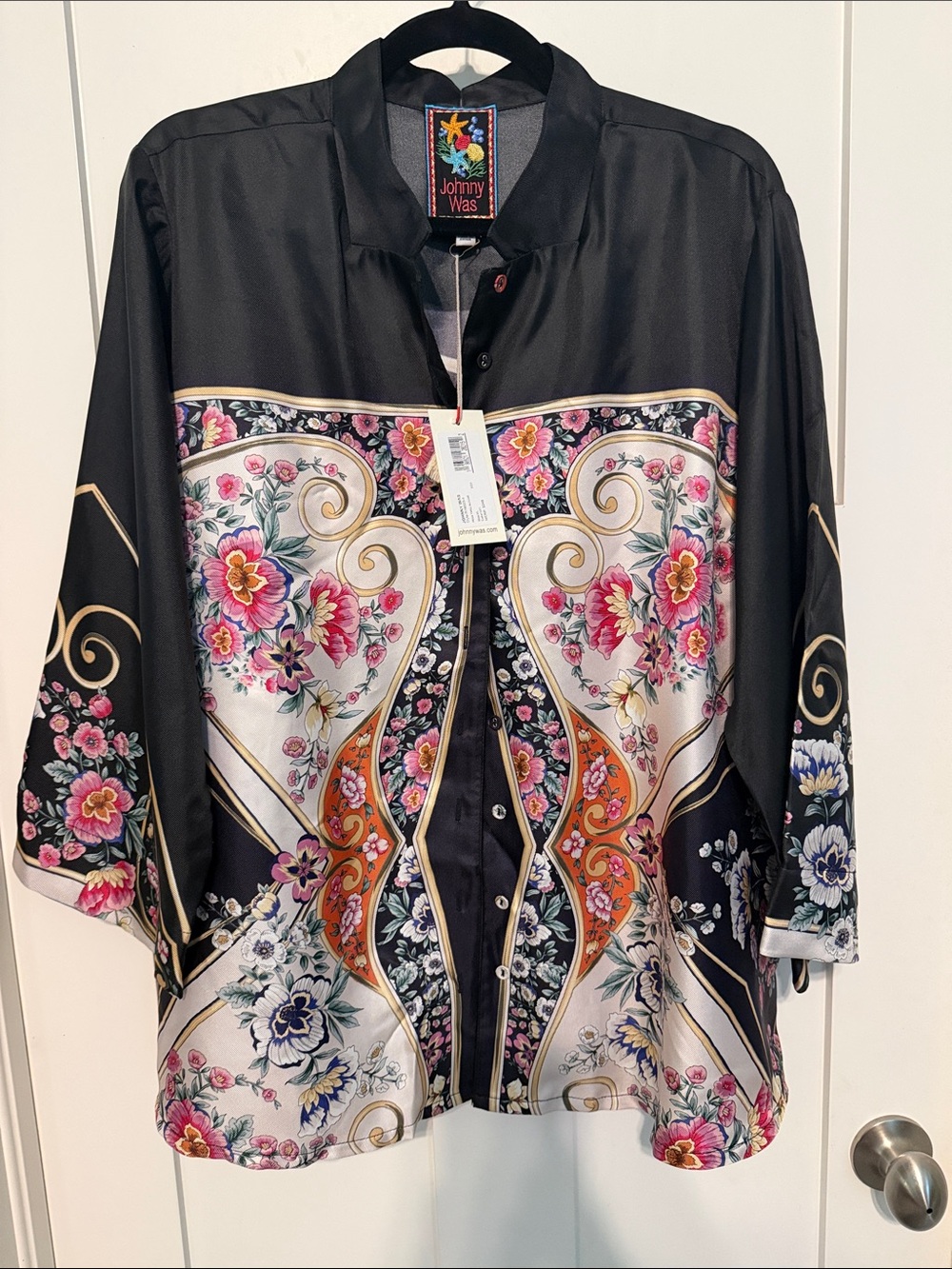 Johnny Was Black Floral Silk 100% Silk Bohemian Button Down Shirt